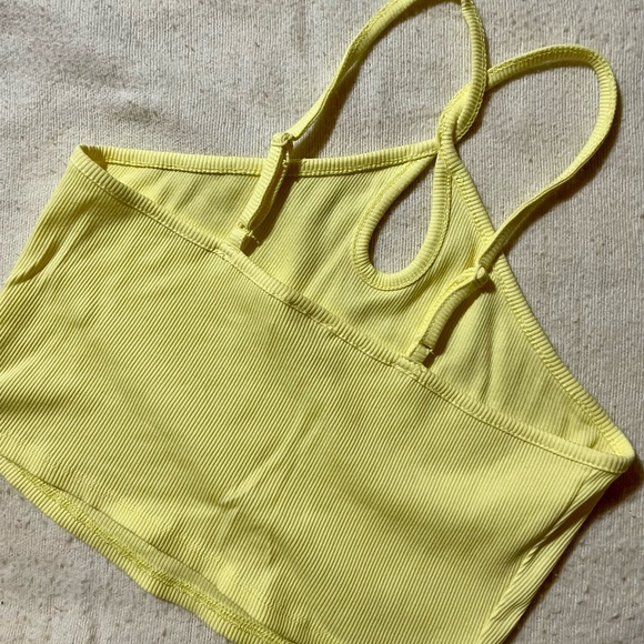 Tilly’s Yellow Tank - Picture 3 of 4